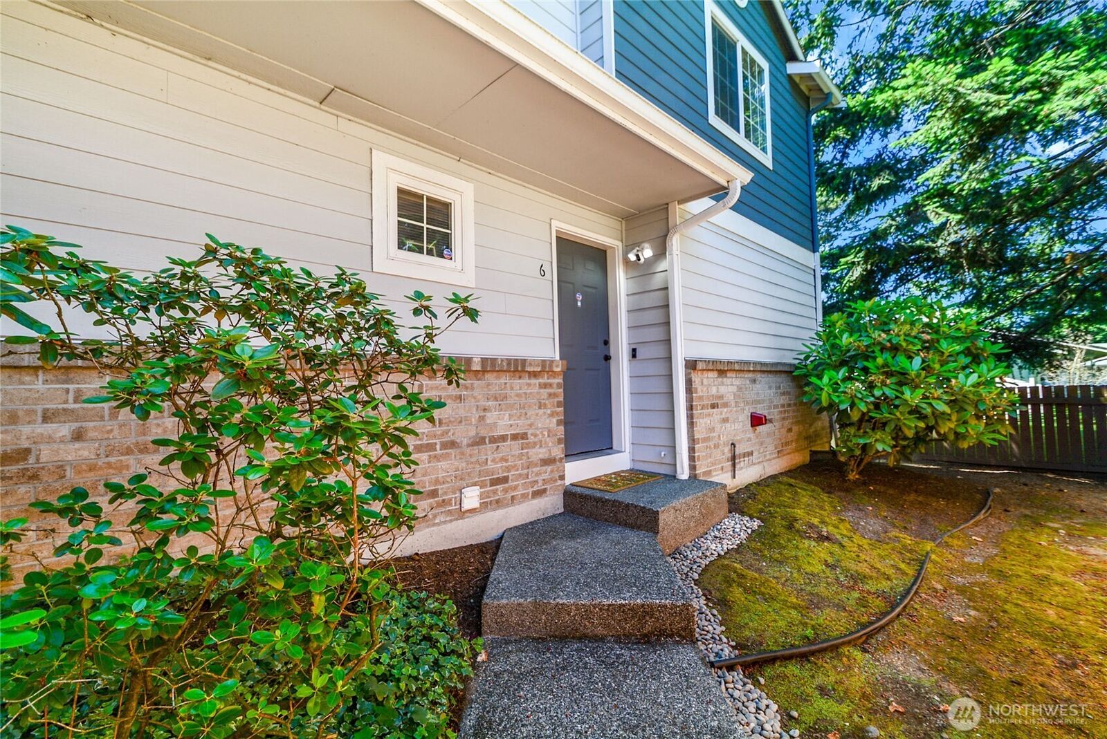 Property Photo:  4604  76 Avenue NE Unit 6  WA 98270 