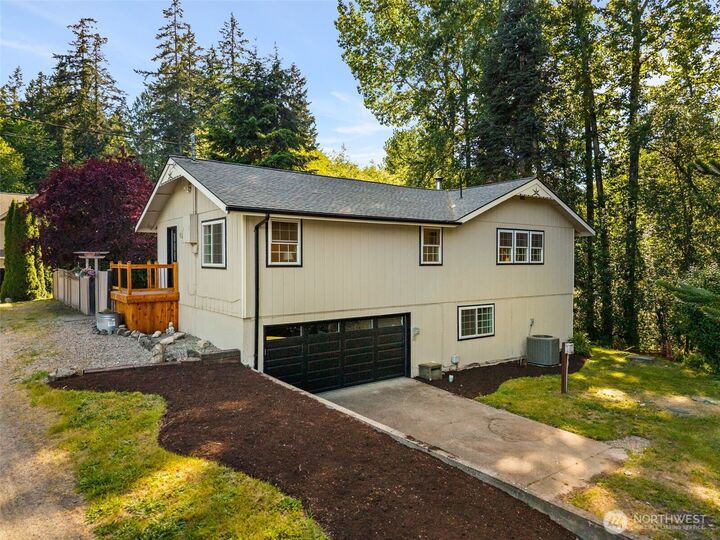 Property Photo: 395 NW Blomster Way WA 98370