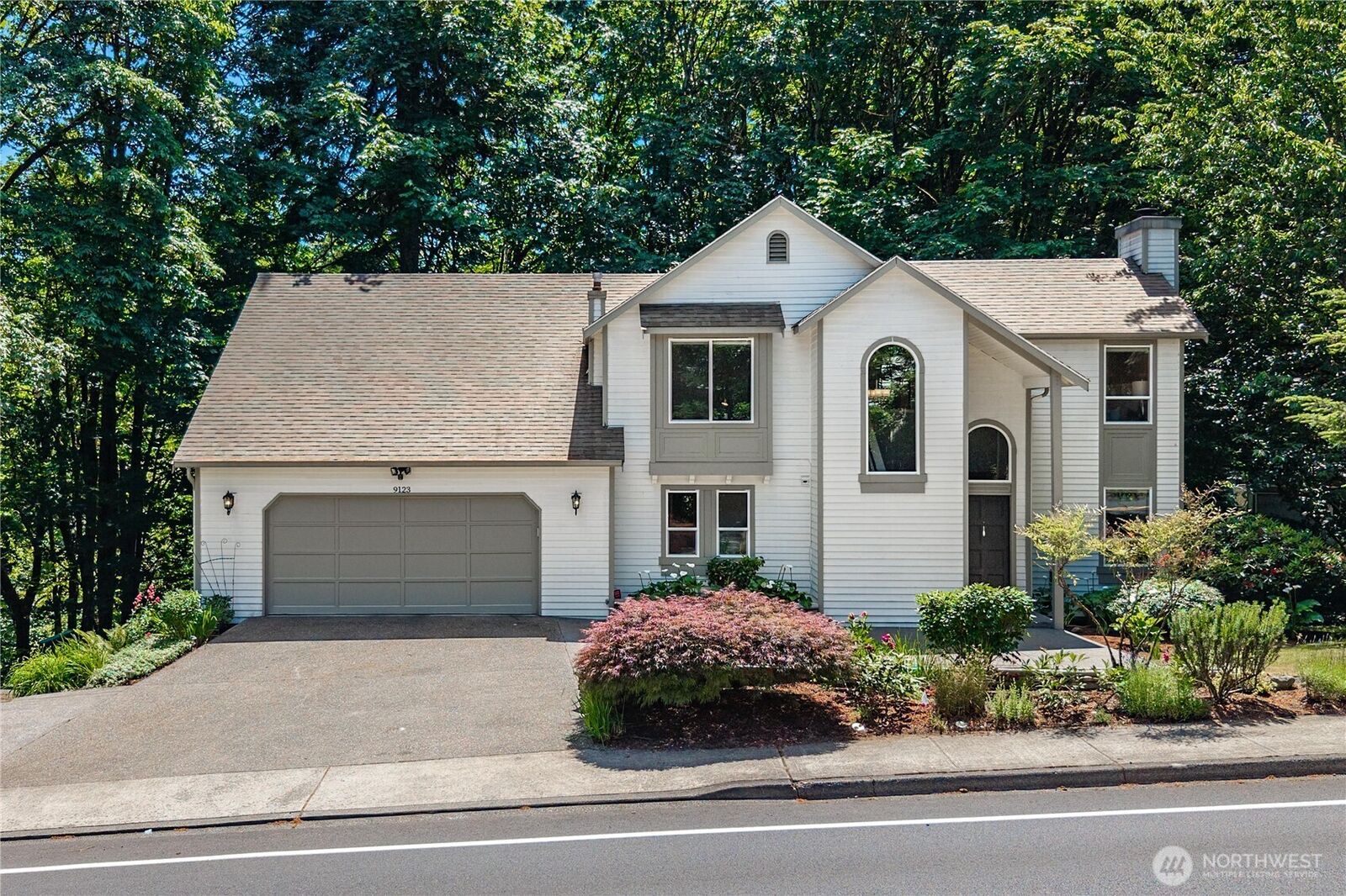Property Photo: 9123 NE 145th Street WA 98034