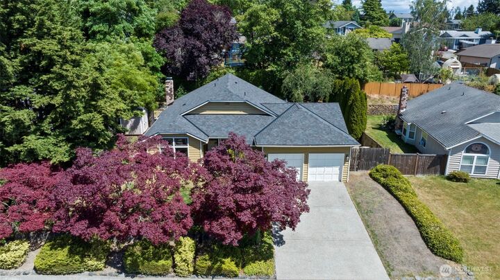 Property Photo:  4929  Enetai Avenue NE  WA 98422 