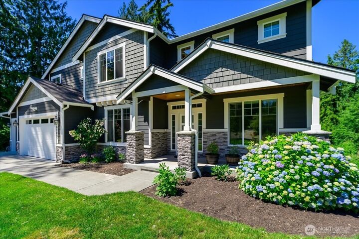 Property Photo: 10103 52nd Street SE WA 98290