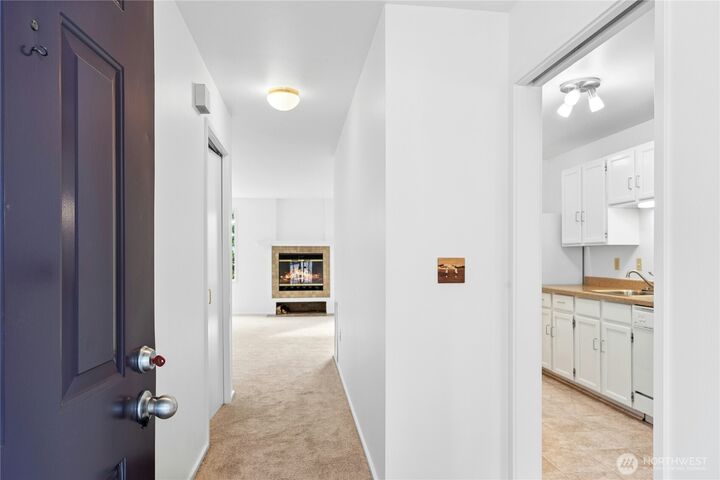 Property Photo:  22215 SE 42nd Lane 2079  WA 98029 