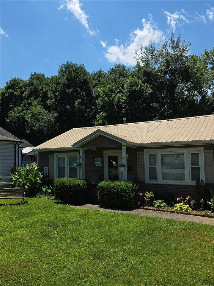 Property Photo:  208 Breckenridge Street  KY 42134 