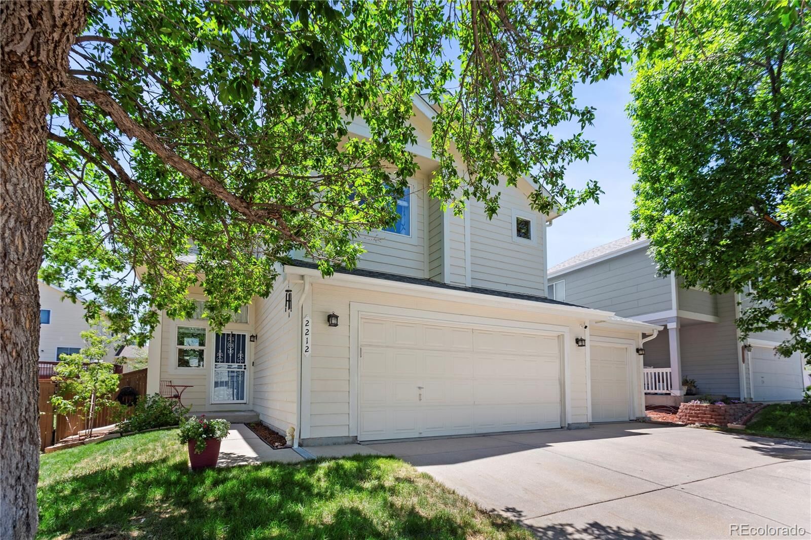 Property Photo:  2212 Hyacinth Road  CO 80129 