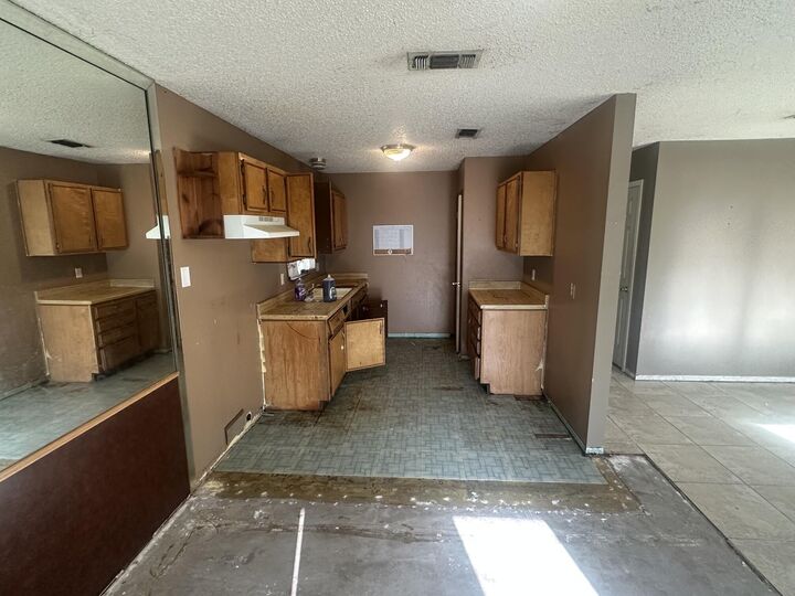 Property Photo:  1606 Linda Lee Drive  TX 76905 