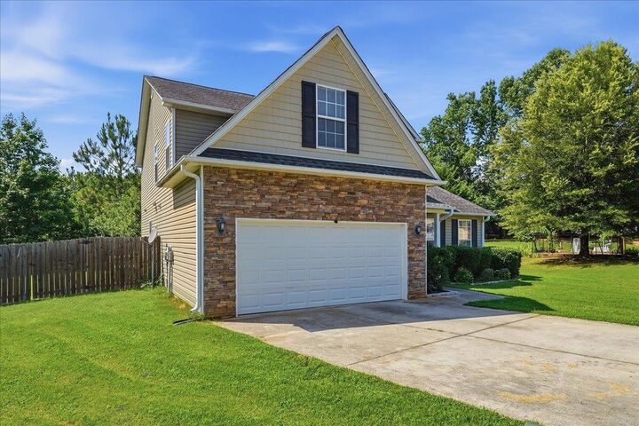 Property Photo:  116 Kingsdale Court  SC 29680 