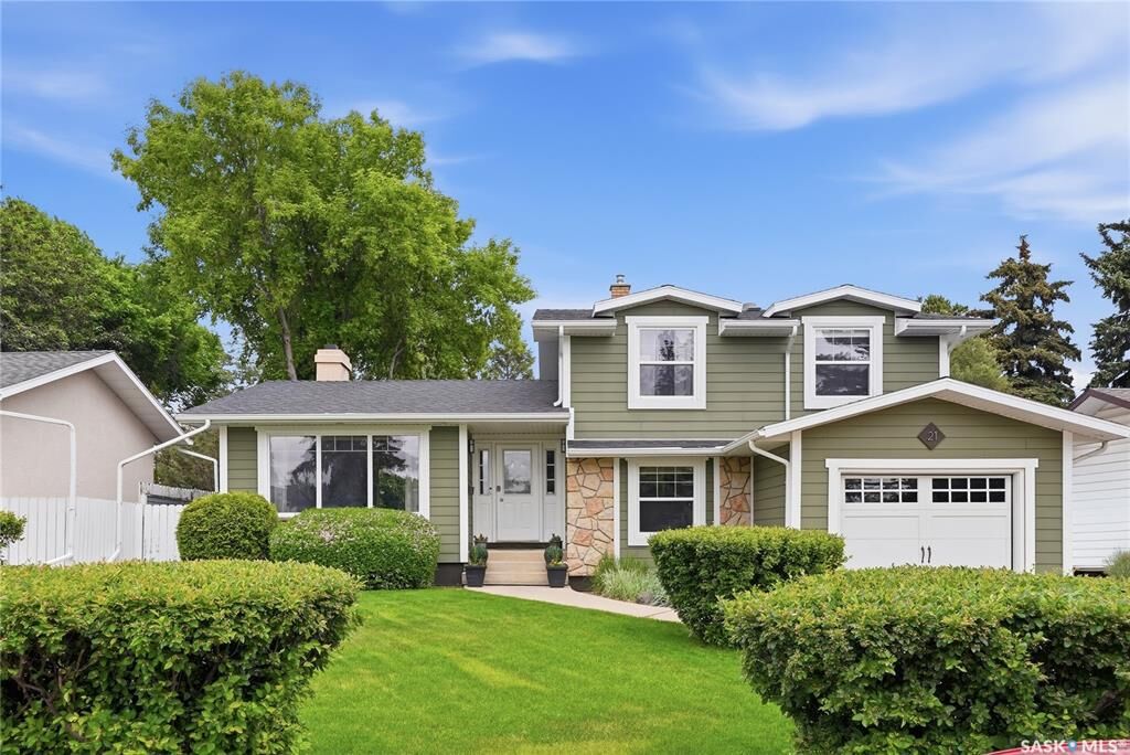 Property Photo: 21 Neilson Crescent SK S7H 3N4