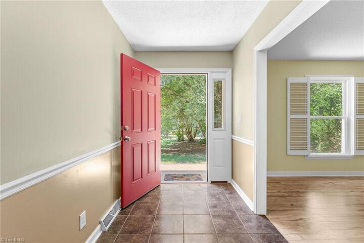 Property Photo: 3725 Crestbrook Lane NC 27040