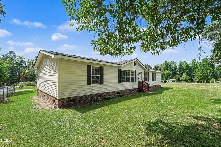 Property Photo:  694 John Lee Road  NC 28334 
