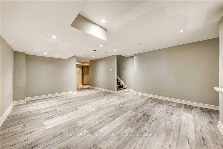 Property Photo: 43 Condarcuri Crescent ON L6B 0G9