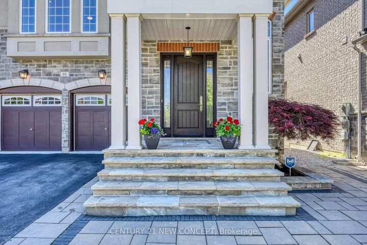 Property Photo:  68 Jolana Crescent  ON L7G 0G4 