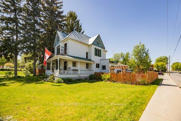 Property Photo:  55 Kenyon Street E  ON K0C 1A0 