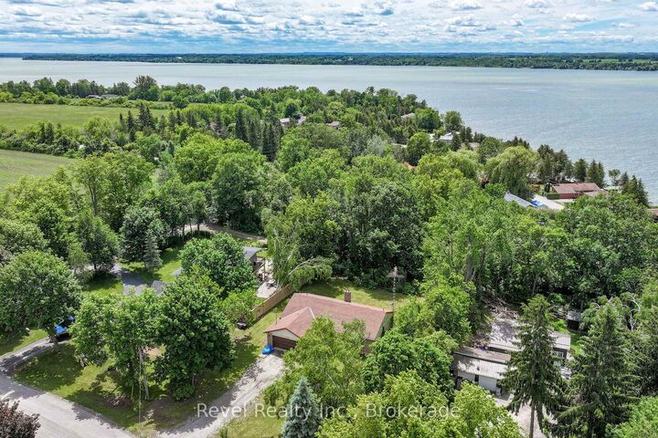 Property Photo: 58 Verna Drive ON K0M 2C0