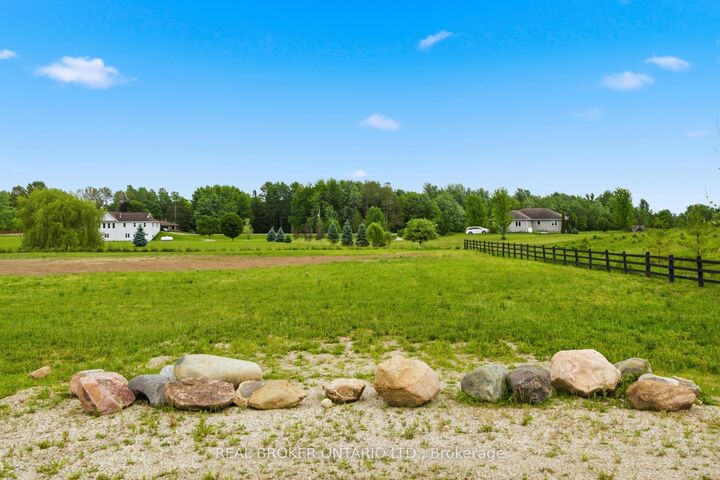 Property Photo:  1016 Currie Street  ON N0G 2X0 