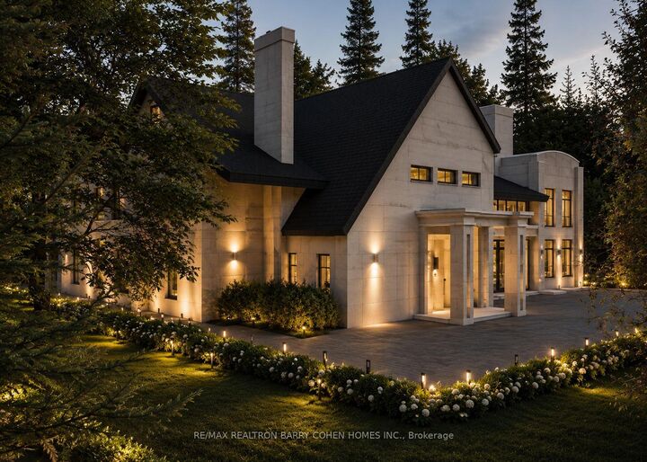 Property Photo: 40 Old Colony Road ON M2L 2K1