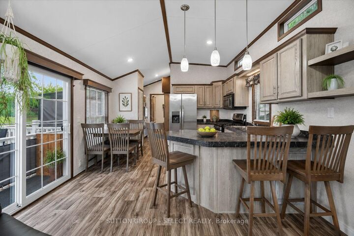 Property Photo: 8685 Rock Glen Road 404 ON N0M 1B0
