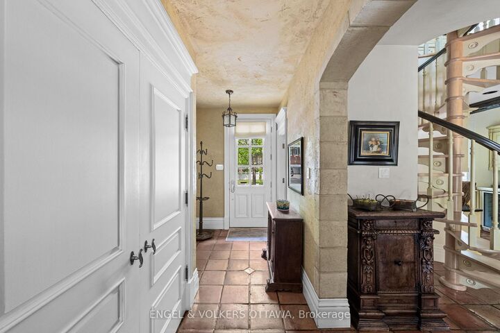 Property Photo: 218 Coltrin Road ON K1M 0A6