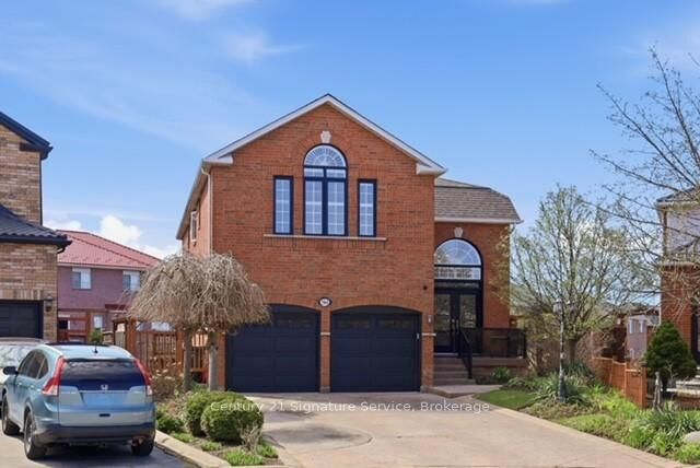 Photo de la propriété: 784 Avonshire Court ON L5V 2P2