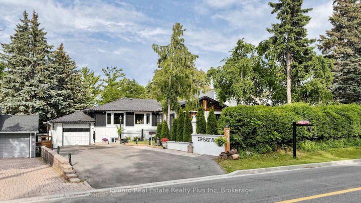 Property Photo: 339 East Avenue ON M1C 2W5
