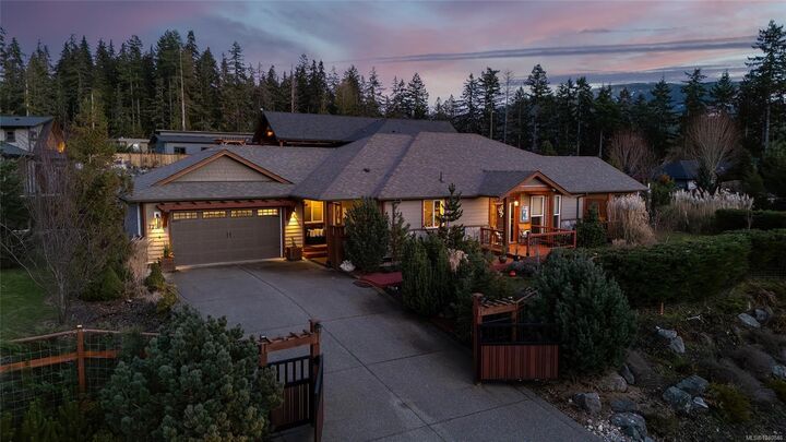 7284 Lakefront Dr — photo 1