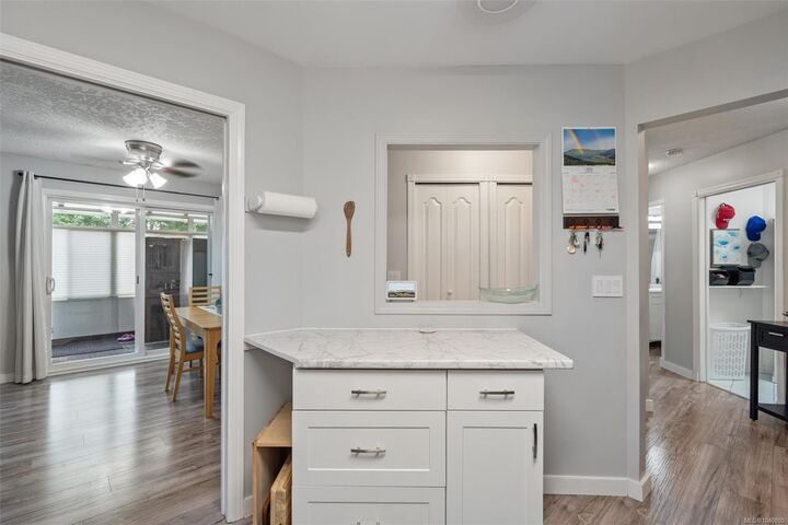 Property Photo: 3931 Shelbourne St #102 BC V8P 4H9