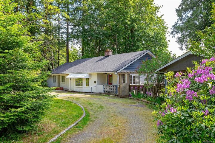 3056 Gibbins Rd — photo 1