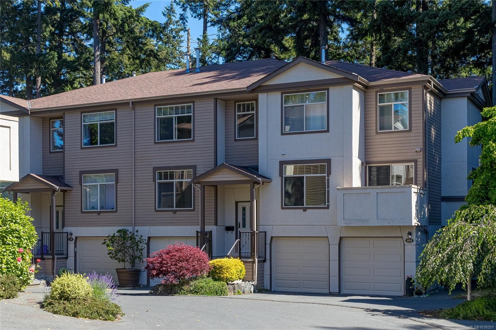 Property Photo: 288 Eltham Rd #403 BC V9B 1J9