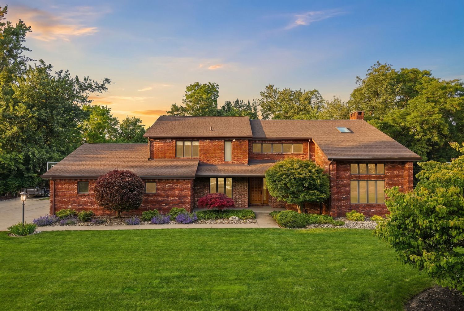 Property Photo: 2360 West Gate Drive PA 15237