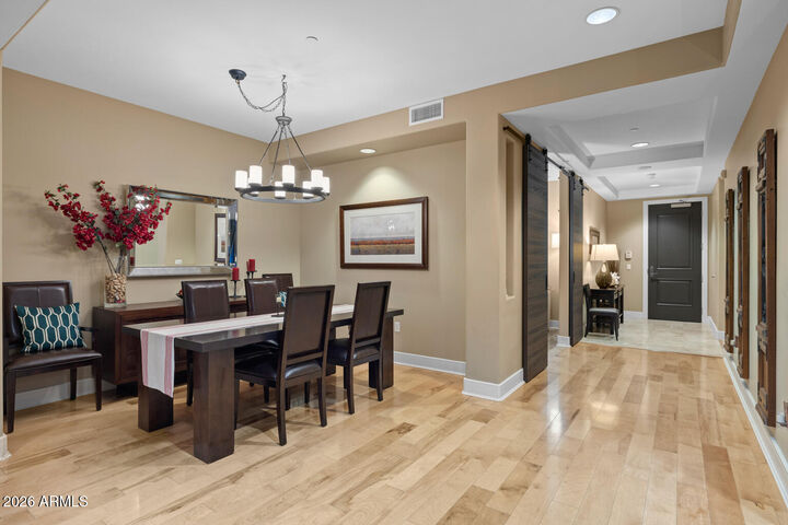 Property Photo:  2211 E Camelback Road Unit 207  AZ 85016 