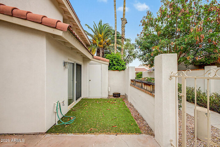Property Photo:  5621 N 79th Street 2  AZ 85250 