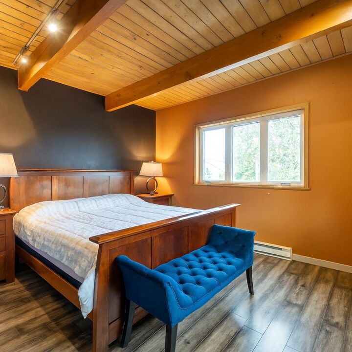 Property Photo: 873 Baycrest Drive BC V7G 1N7