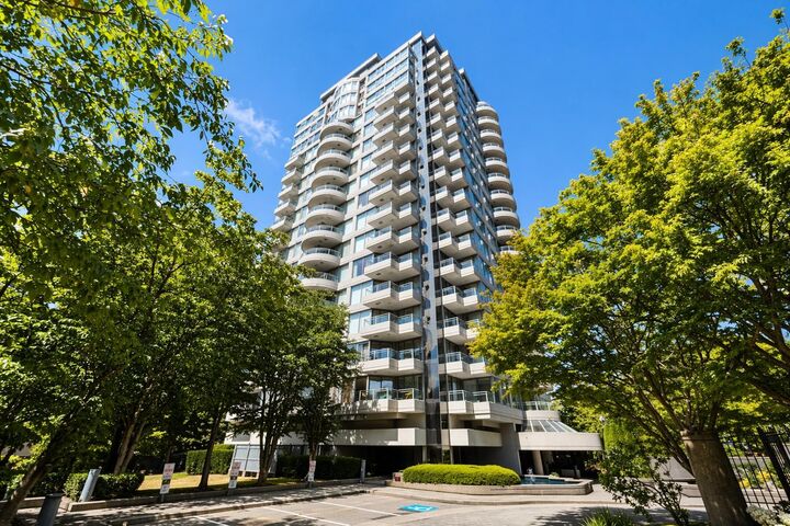 13353 108 Avenue 702 — photo 1