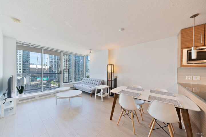 Property Photo: 689 Abbott Street 1707 BC V6B 0J2