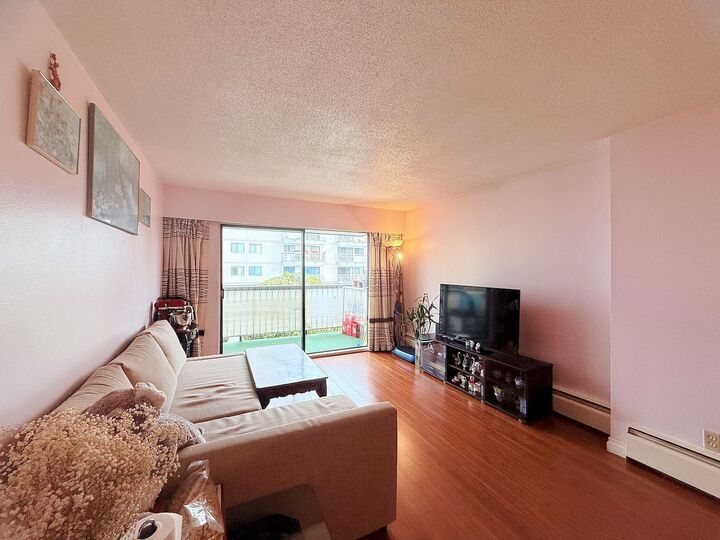 Property Photo:  6380 Buswell St Richmond  BC V6Y 2G2 