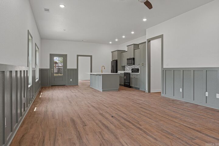 Property Photo:  303 Hogan  AR 72447 