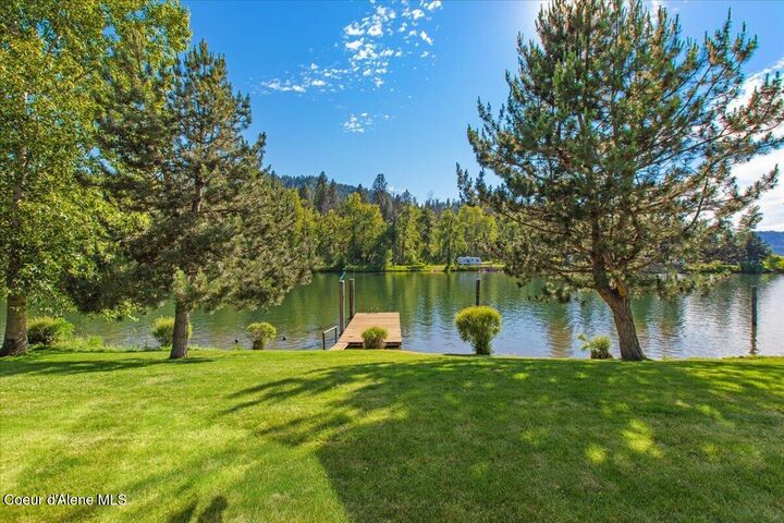 Property Photo: 1600 Cottonwood Dr ID 83861