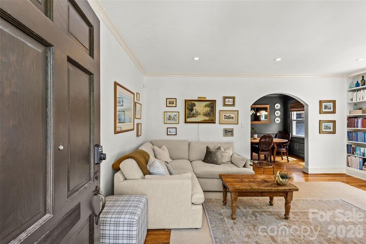Property Photo:  1505 E Worthington Avenue  NC 28203 