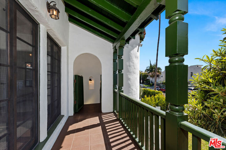 Property Photo:  8135 W 4th St  CA 90048 