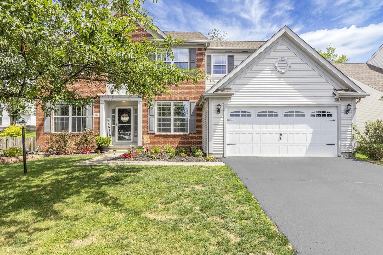 Property Photo: 166 Longleaf Street OH 43147