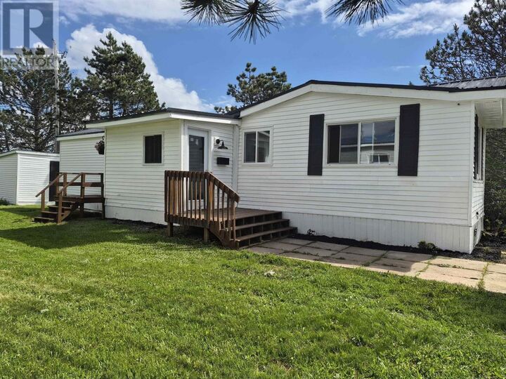 Property Photo:  25 Brentwood Estates  NS B4H 4G5 