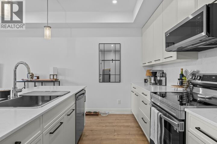 Property Photo: 1220 Pacific Avenue 306 BC V1Y 5T7