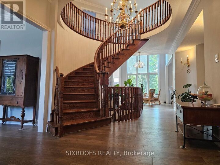 Property Photo:  222 Fifth Avenue Main  ON L4L 7A3 