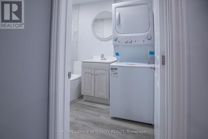 Property Photo:  345 Richelieu Avenue 4  ON K1L 6J7 