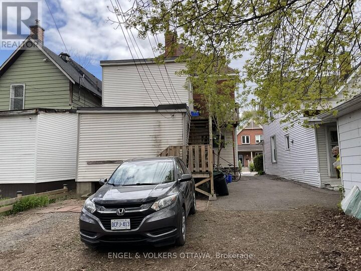 Property Photo:  85 Waverley Street East  ON K2P 0V1 