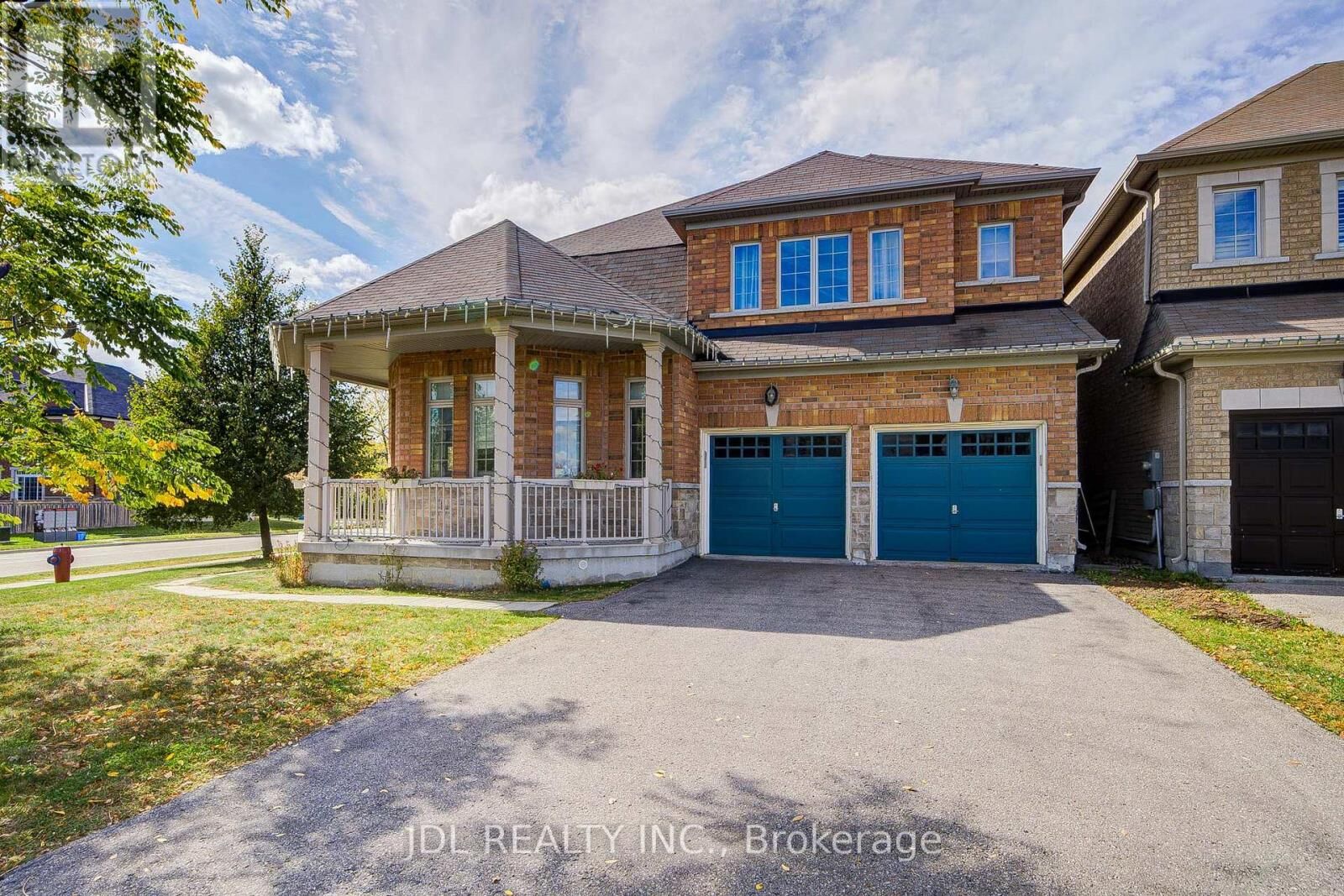 Property Photo:  1139 Cenotaph Boulevard  ON L3X 0A7 