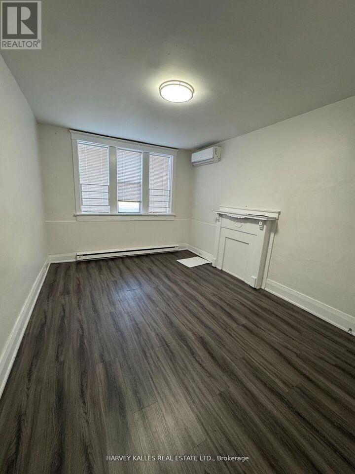 Property Photo:  1065 Bathurst Street 2  ON M5R 3G8 