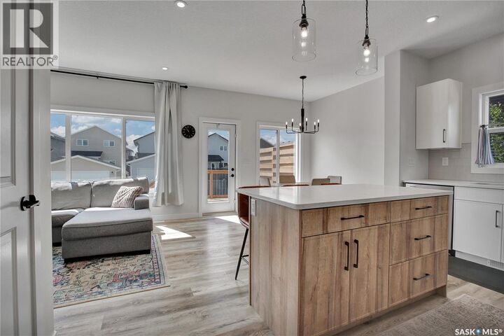Property Photo:  1312 Parr Hill Drive  SK S0K 2T1 