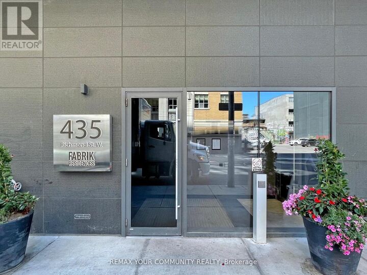 Property Photo: 435 Richmond Street West 1501 ON M5V 0N3