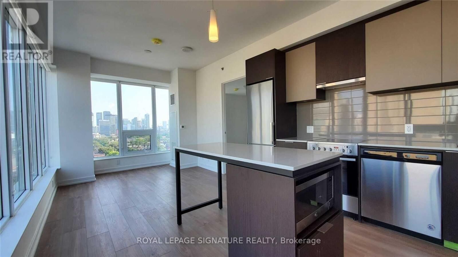 Property Photo: 203 College Street 1108 ON M5T 1P9