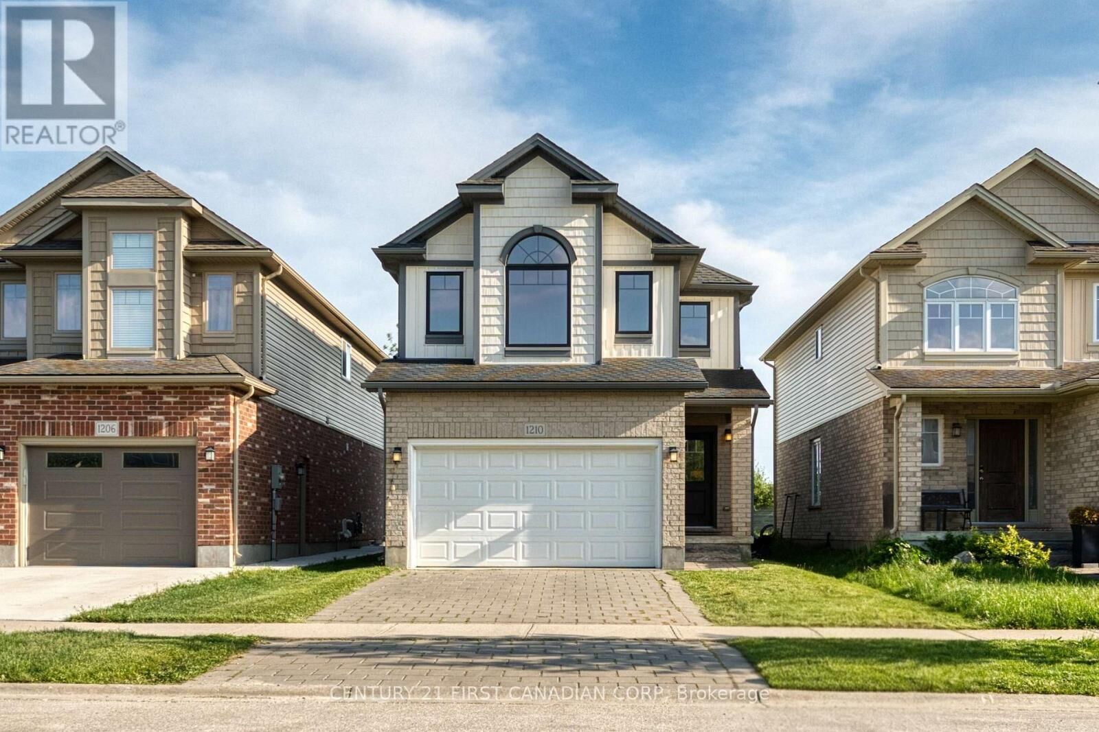 Property Photo:  1210 Sandbar Street  ON N6G 0G7 